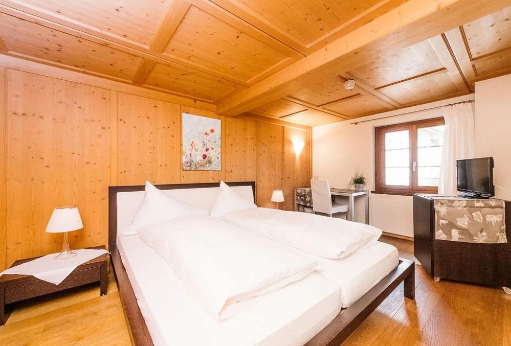 The Boutique Gasthaus Engel Walchwil Bagian luar foto